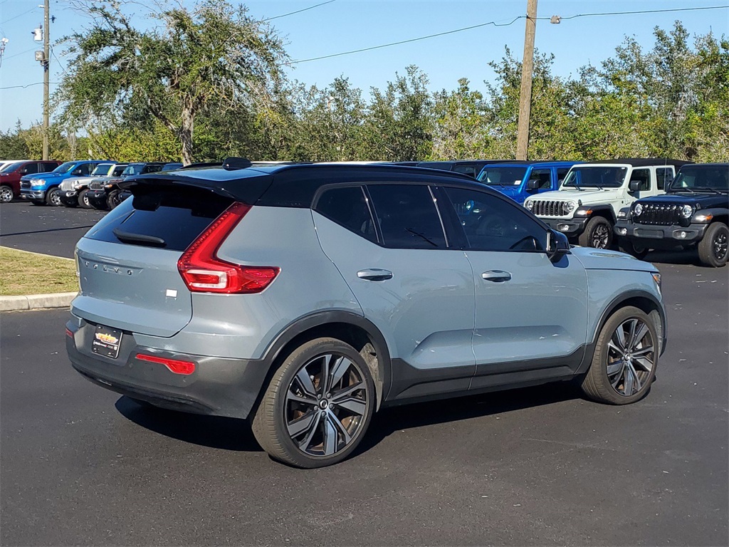 2021 Volvo XC40 Recharge Pure Electric P8 7