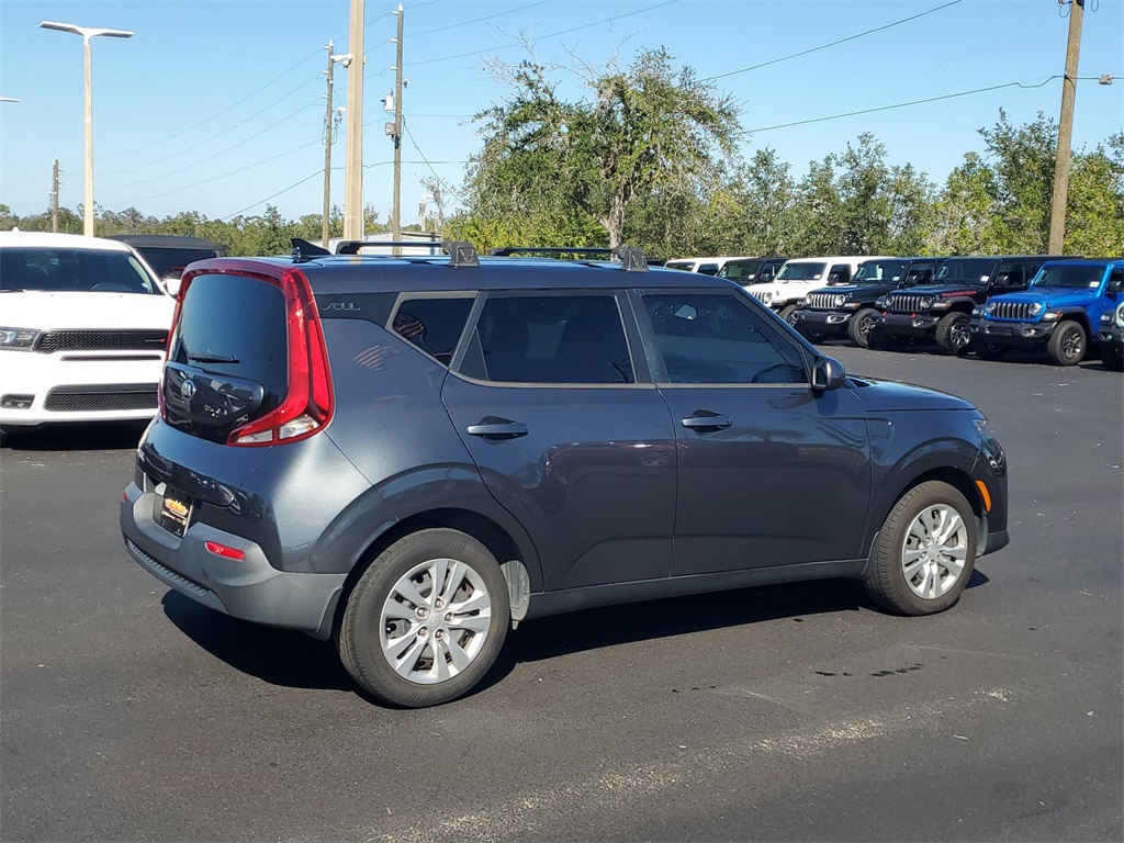 2021 Kia Soul LX 8