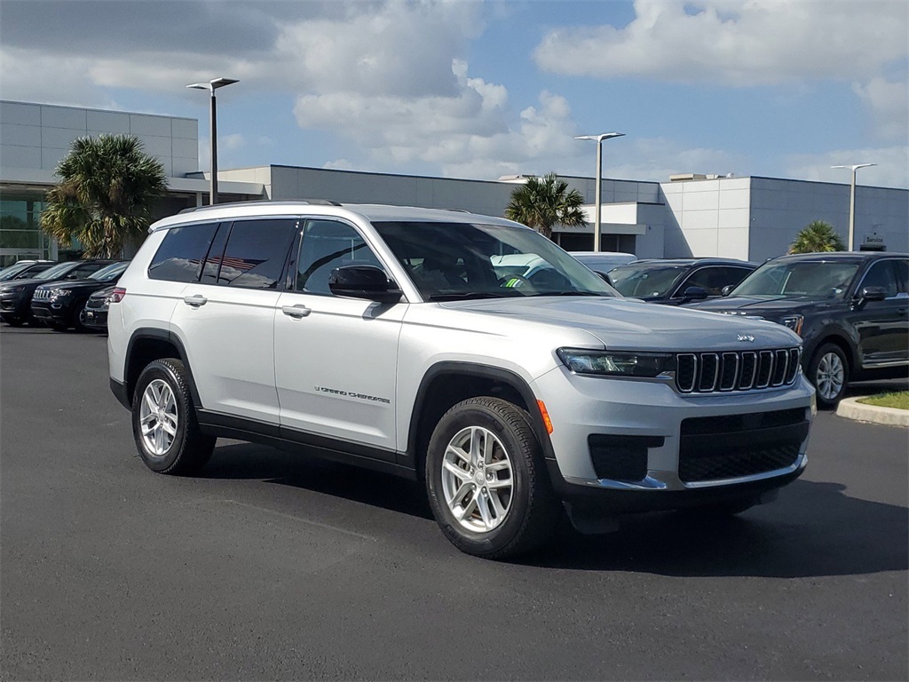 2021 Jeep Grand Cherokee L Laredo 1