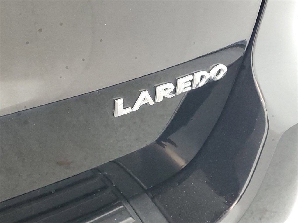 2021 Jeep Grand Cherokee Laredo E 31