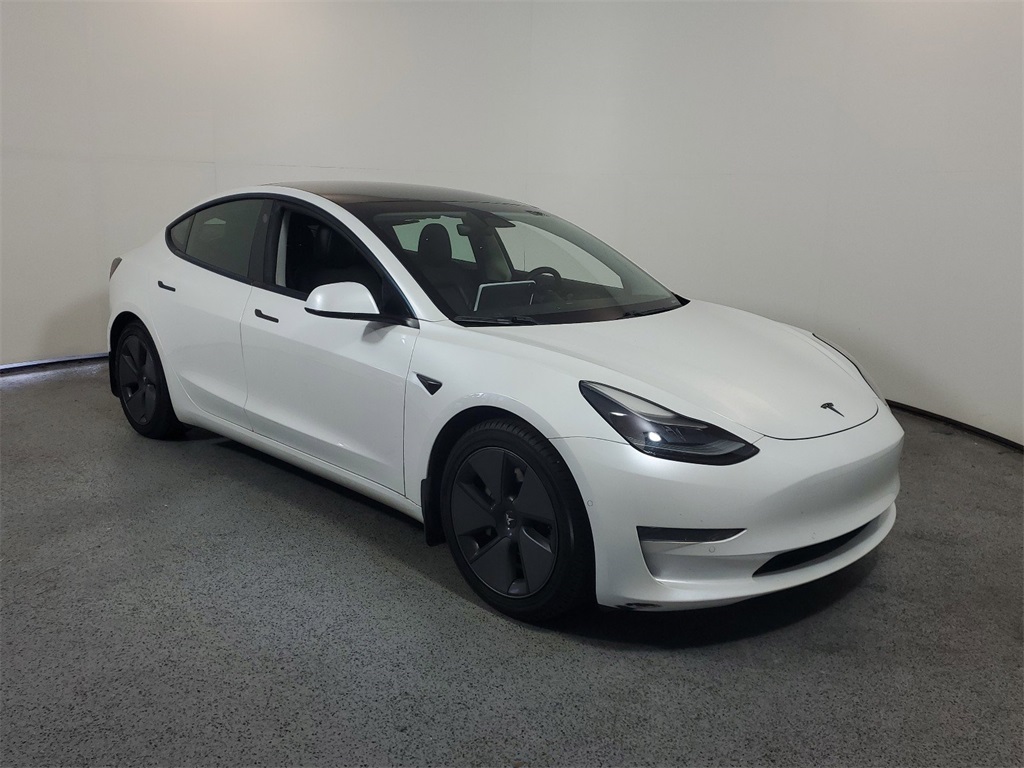 2021 Tesla Model 3 Standard Range Plus 1