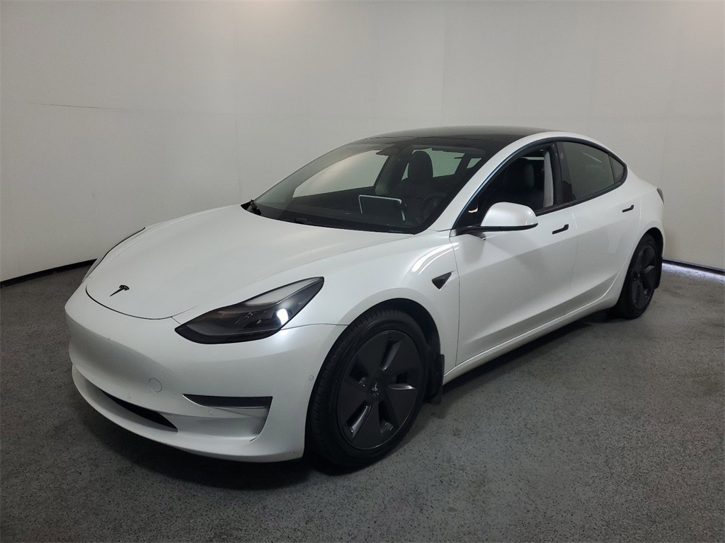 2021 Tesla Model 3 Standard Range Plus 3