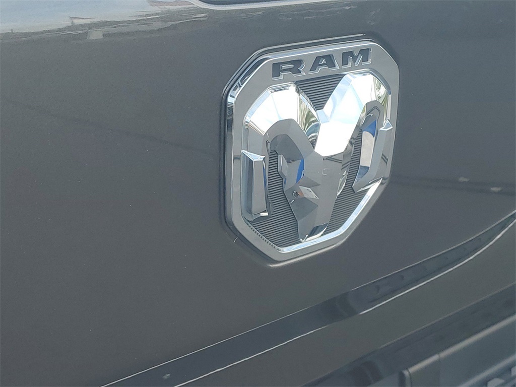 2021 Ram 1500 Big Horn/Lone Star 9