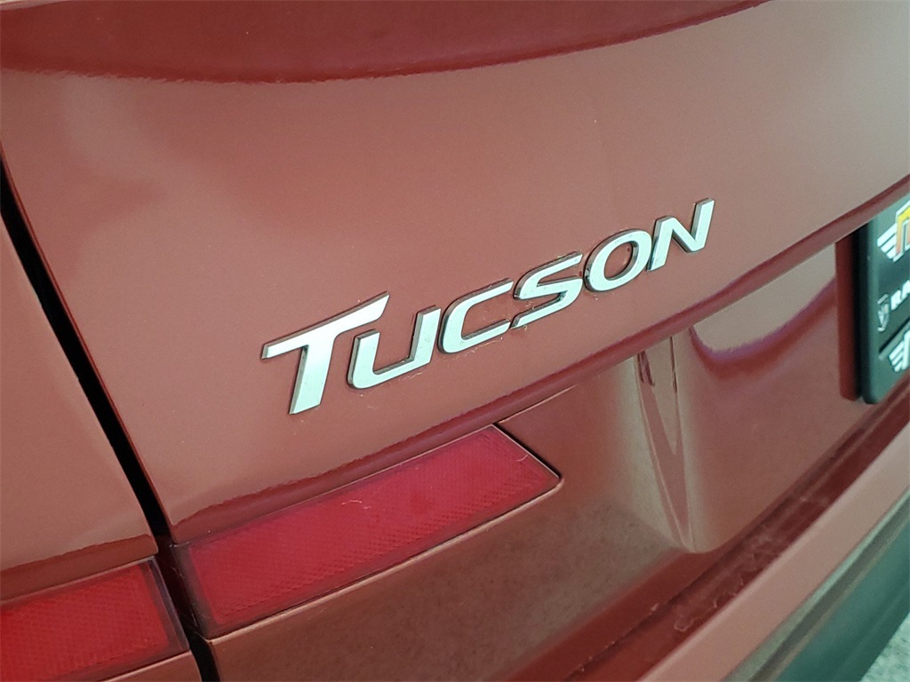 2021 Hyundai Tucson SE 10