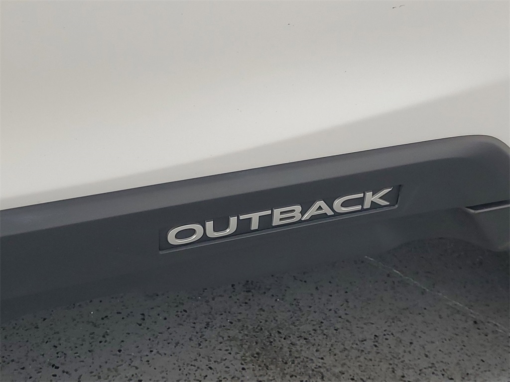 2022 Subaru Outback Limited 38
