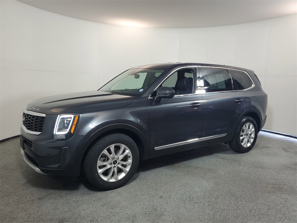 2022 Kia Telluride LX 3