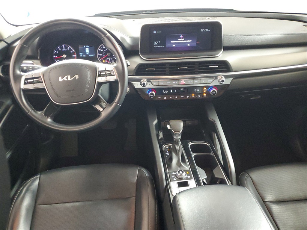 2022 Kia Telluride LX 17