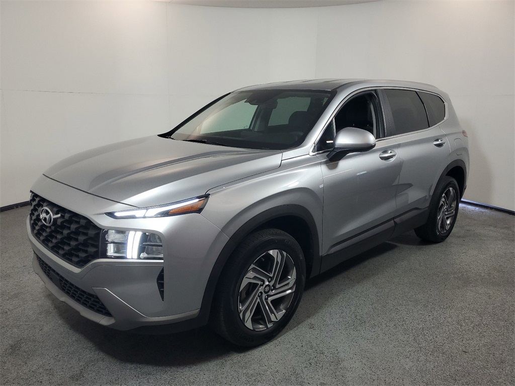 2022 Hyundai Santa Fe SE 3