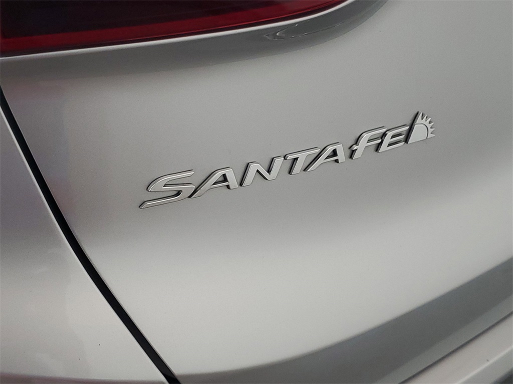 2022 Hyundai Santa Fe SE 10