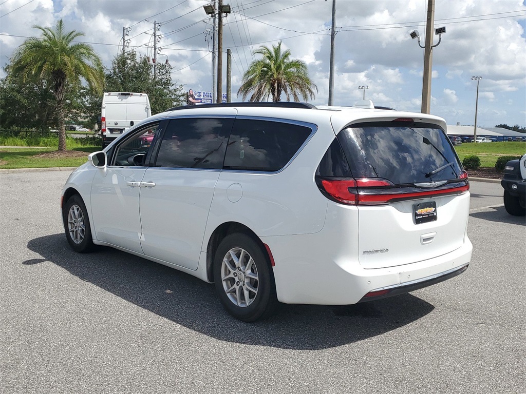 2022 Chrysler Pacifica Touring L 5