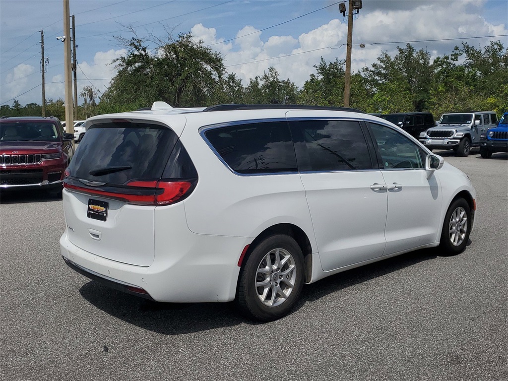 2022 Chrysler Pacifica Touring L 6