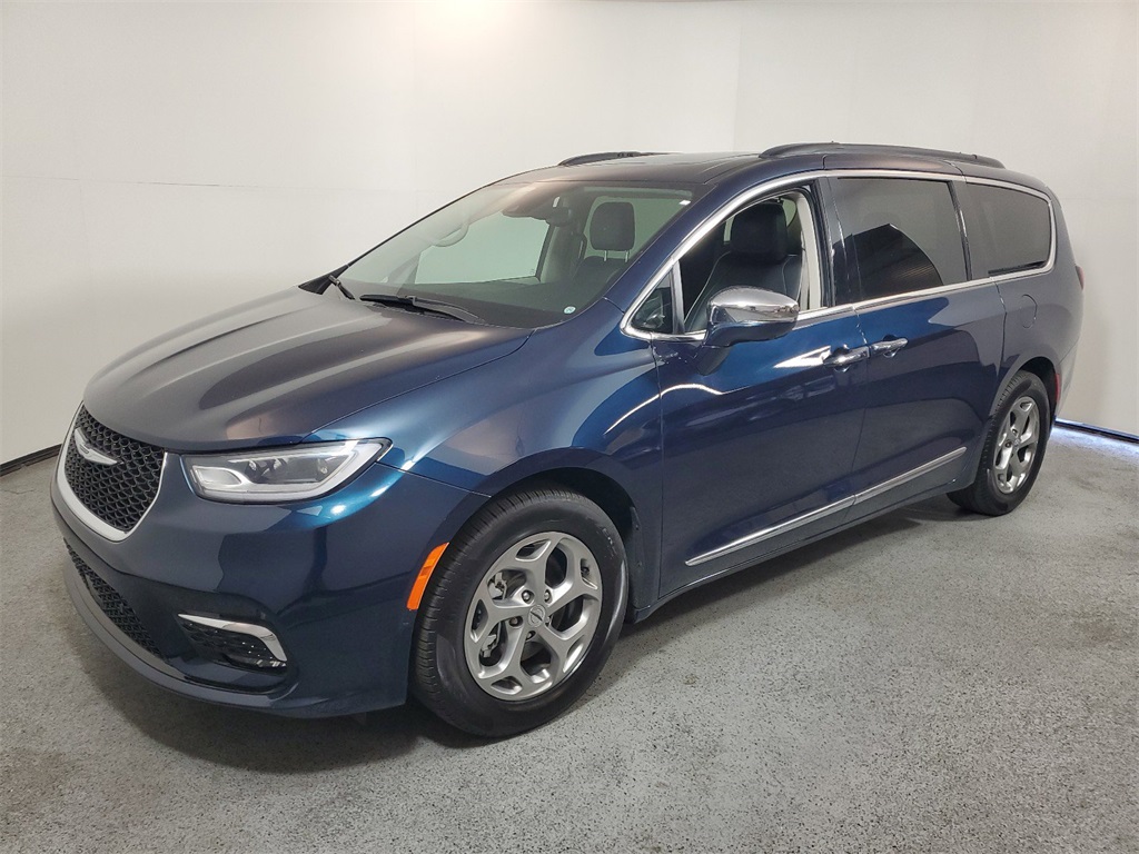 2022 Chrysler Pacifica Limited 3