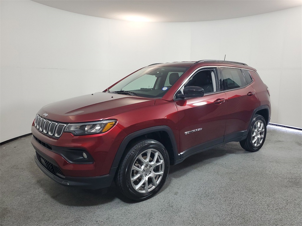 2022 Jeep Compass Latitude Lux 3