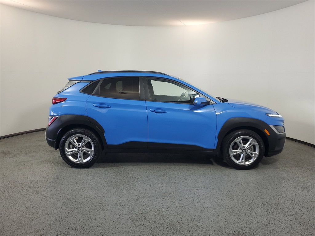 2022 Hyundai Kona SEL 10