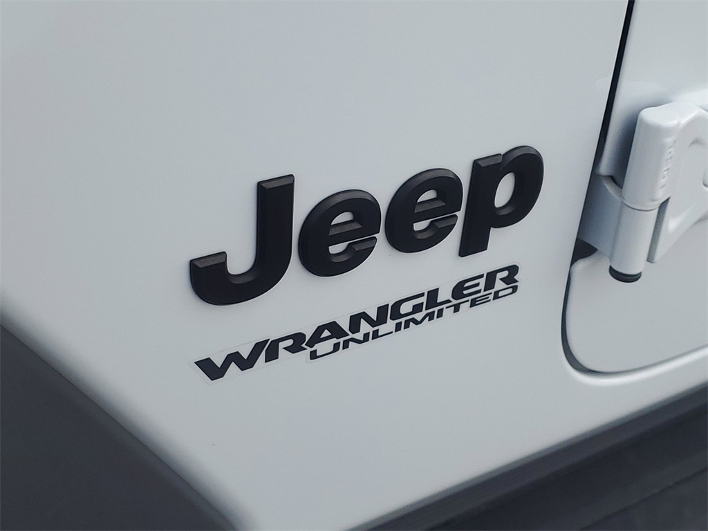 2022 Jeep Wrangler Unlimited Willys 7