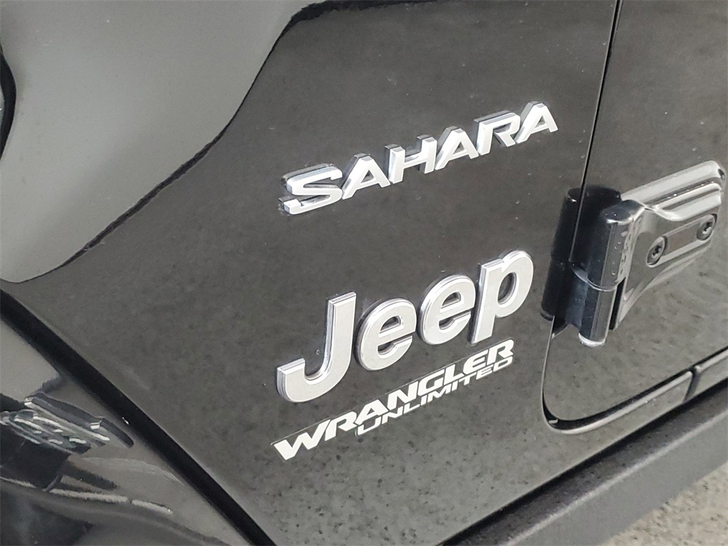 2022 Jeep Wrangler Unlimited Sahara 7