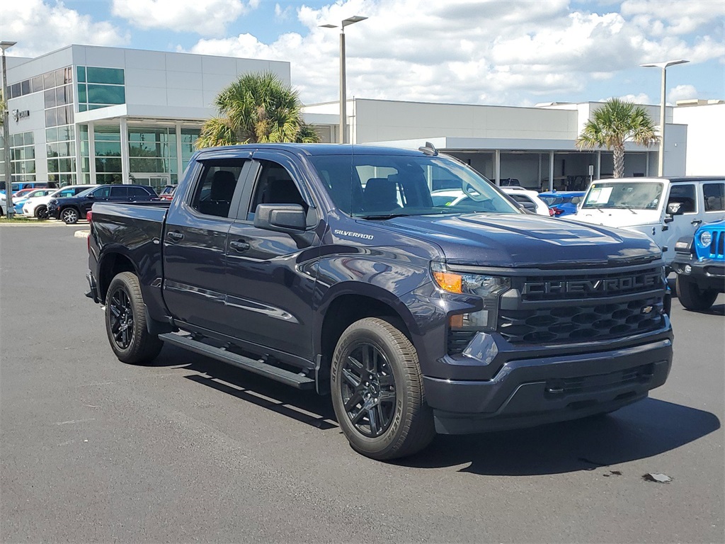 2022 Chevrolet Silverado 1500 Custom 1