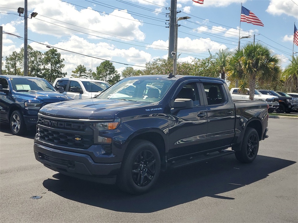 2022 Chevrolet Silverado 1500 Custom 3