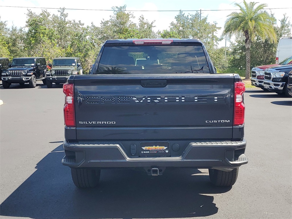 2022 Chevrolet Silverado 1500 Custom 6