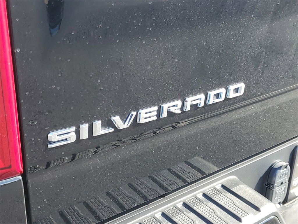 2023 Chevrolet Silverado 1500 RST 9