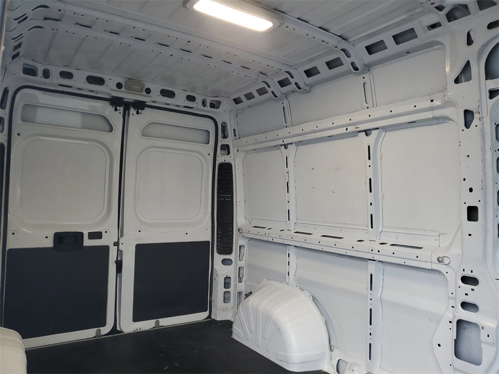 2023 Ram ProMaster 2500 High Roof 17