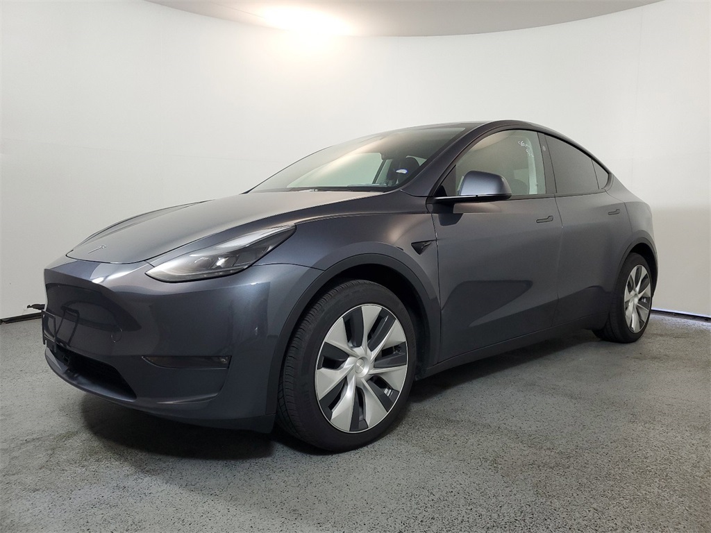 2023 Tesla Model Y Long Range 3