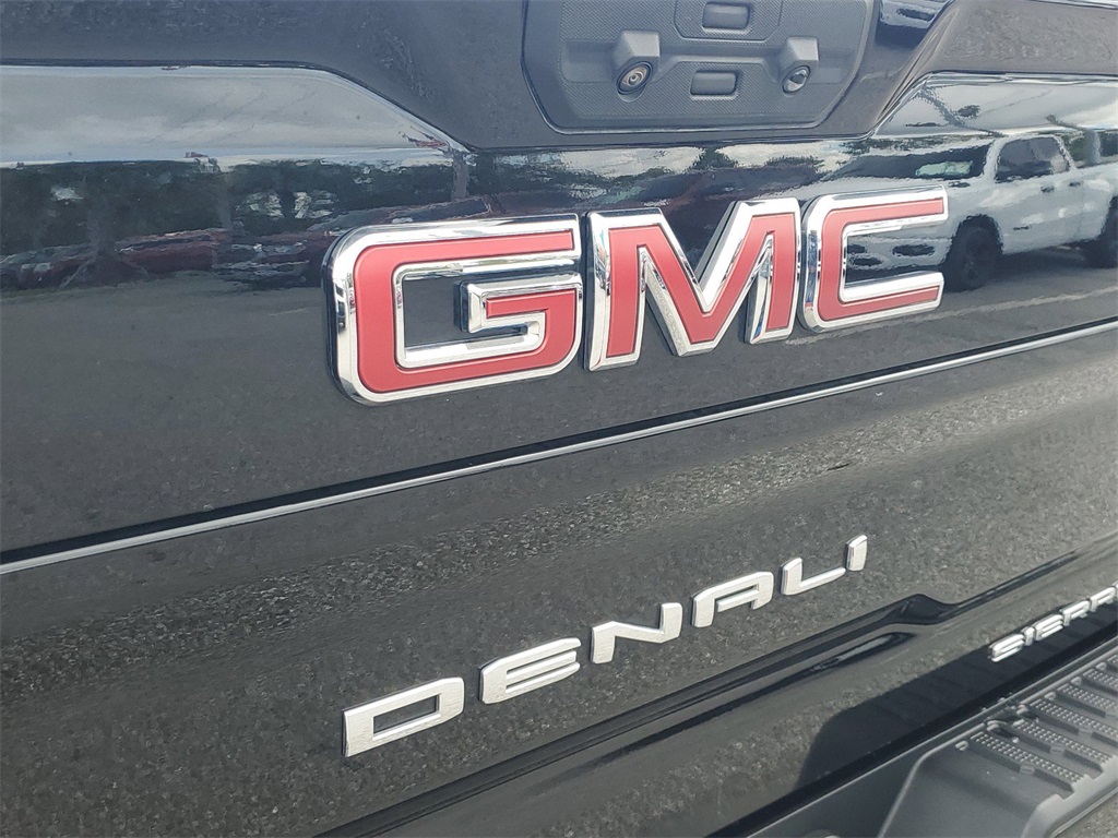 2023 GMC Sierra 3500HD Denali 7