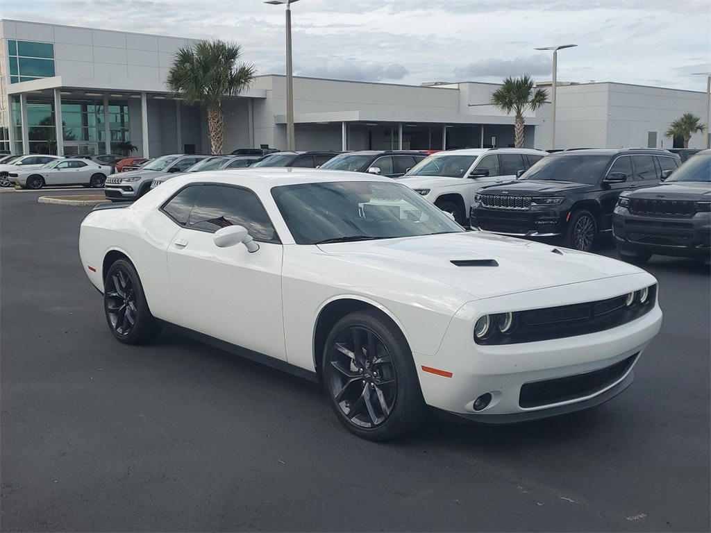 2023 Dodge Challenger SXT 1