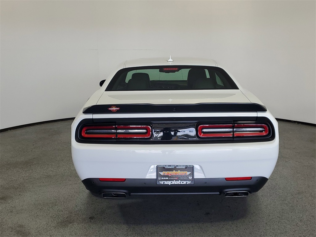 2023 Dodge Challenger R/T 6