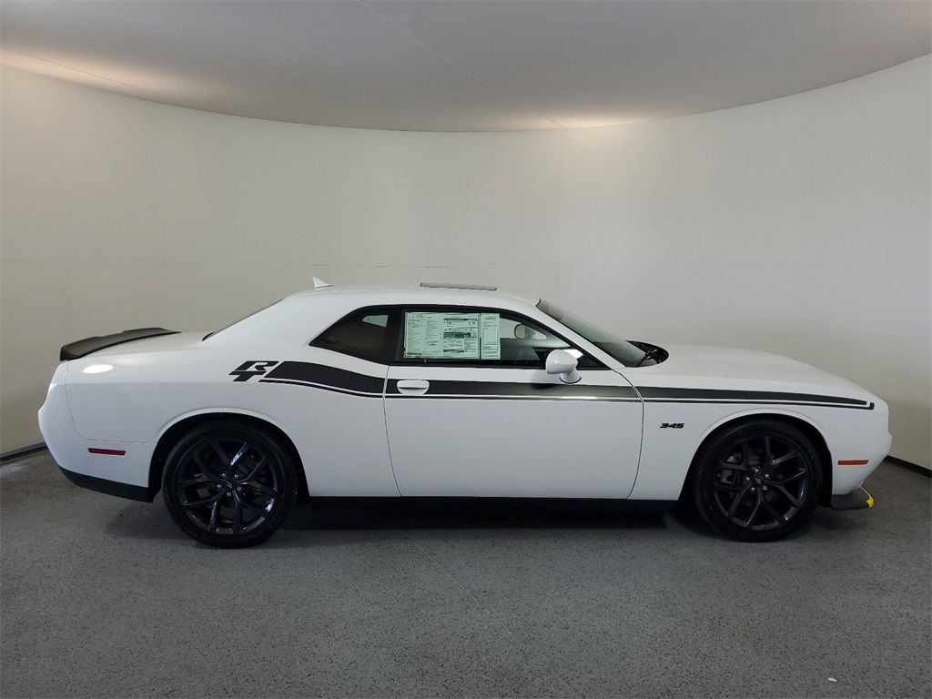 2023 Dodge Challenger R/T 9