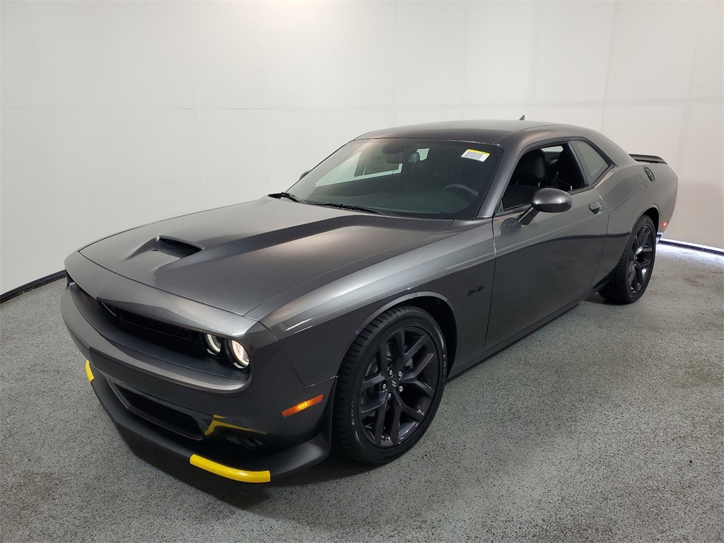 2023 Dodge Challenger R/T 3