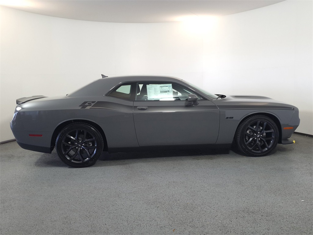 2023 Dodge Challenger R/T 10