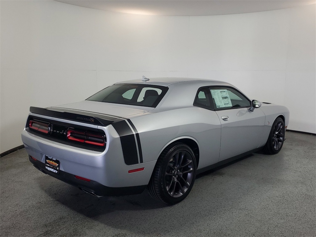 2023 Dodge Challenger R/T Scat Pack 9