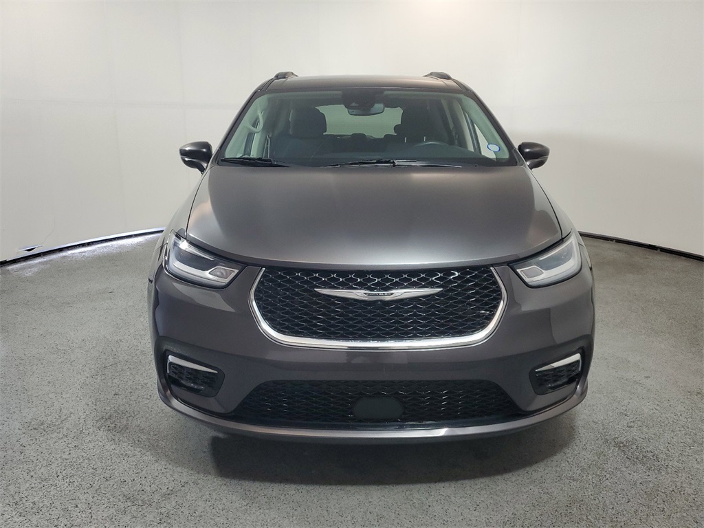 2021 Chrysler Pacifica Touring 2