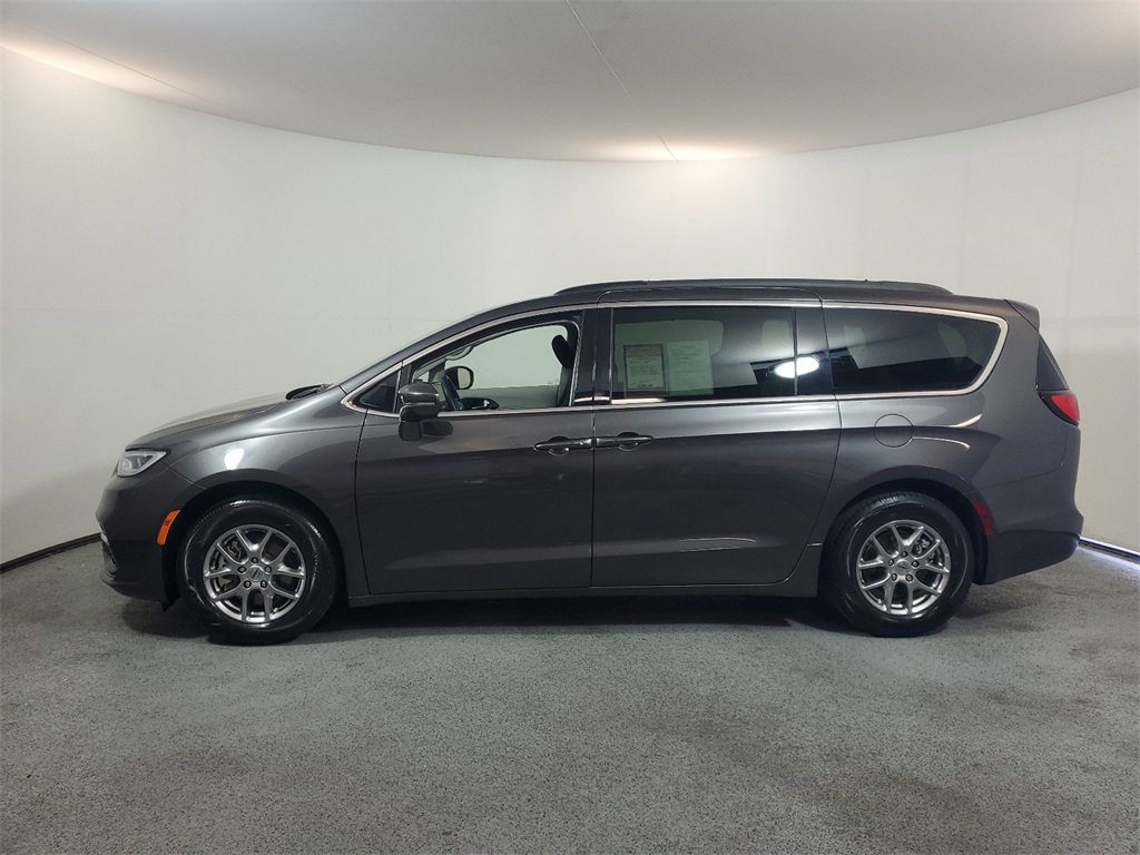 2021 Chrysler Pacifica Touring 4