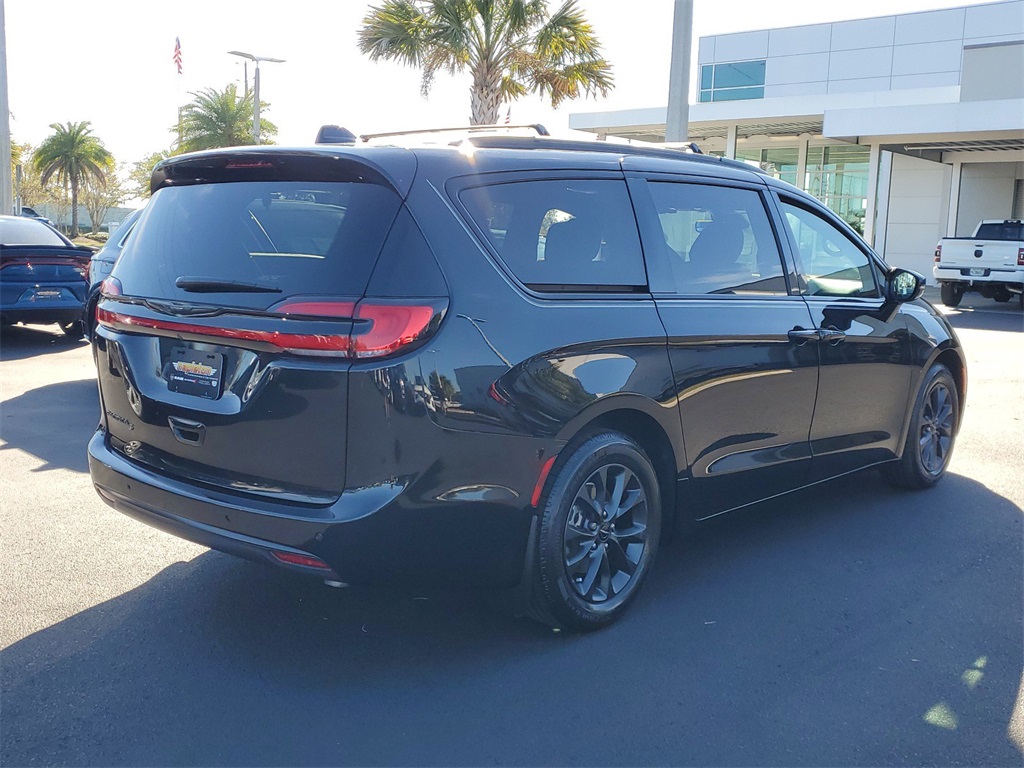 2021 Chrysler Pacifica Touring 7