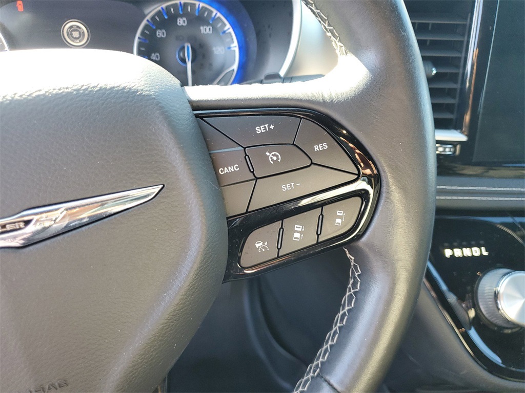 2021 Chrysler Pacifica Touring 20