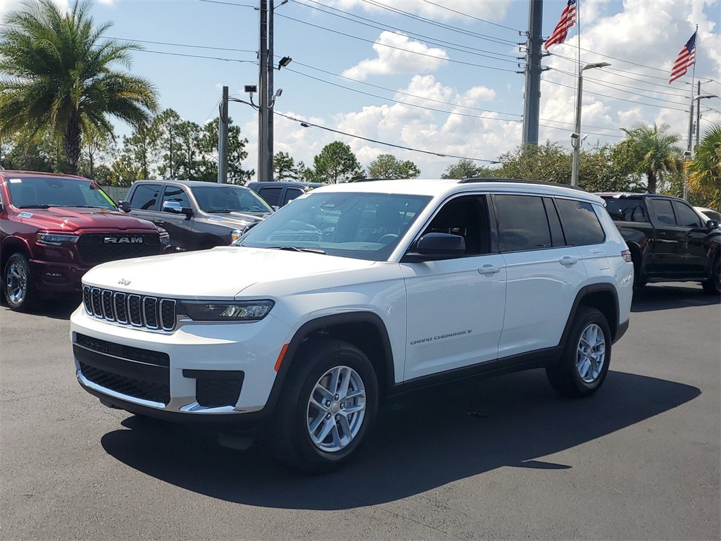 2024 Jeep Grand Cherokee L Laredo 3