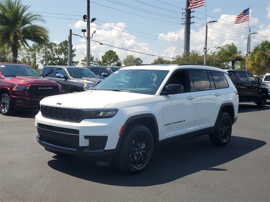 2024 Jeep Grand Cherokee L Altitude X 3