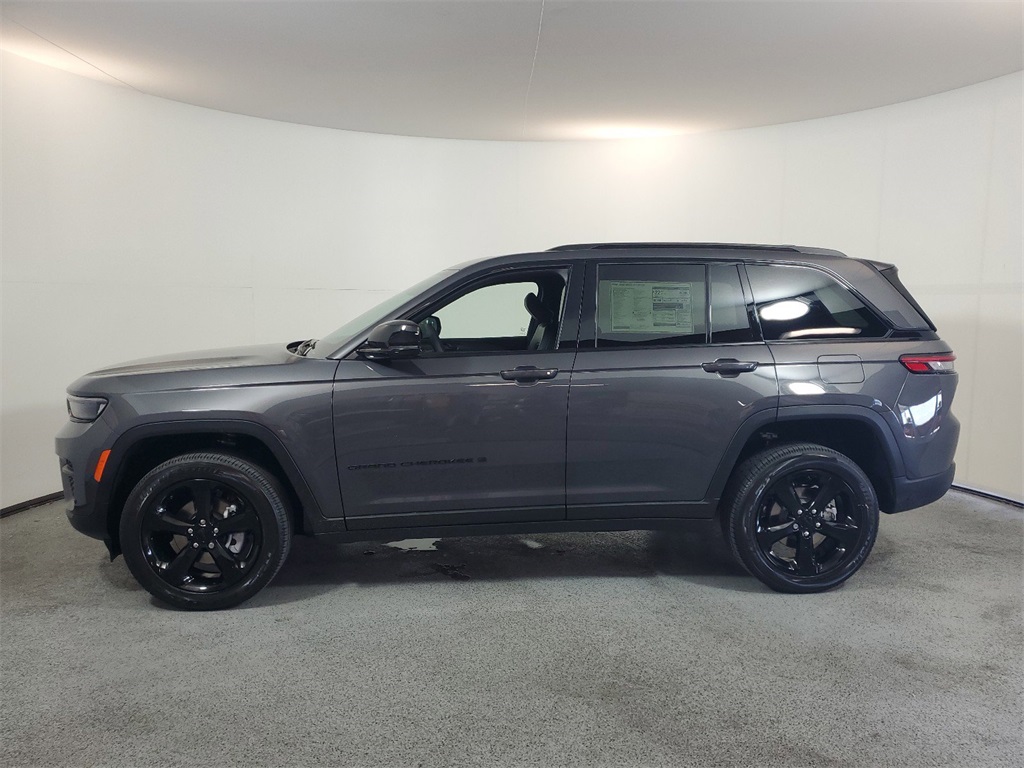 2024 Jeep Grand Cherokee Altitude 5