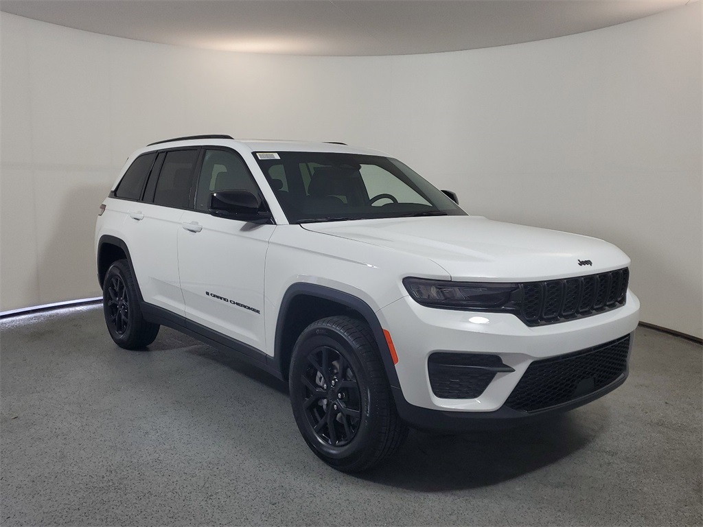 2024 Jeep Grand Cherokee Altitude 1