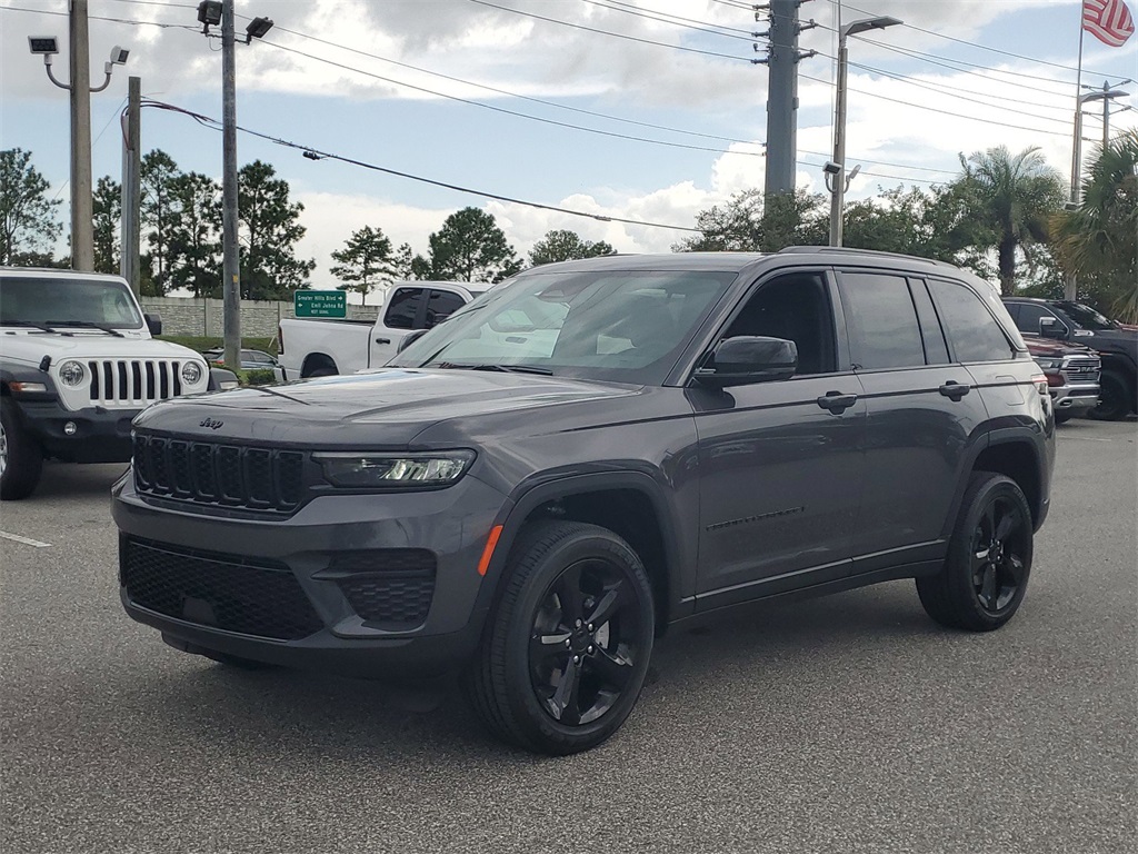 2024 Jeep Grand Cherokee Altitude X 3