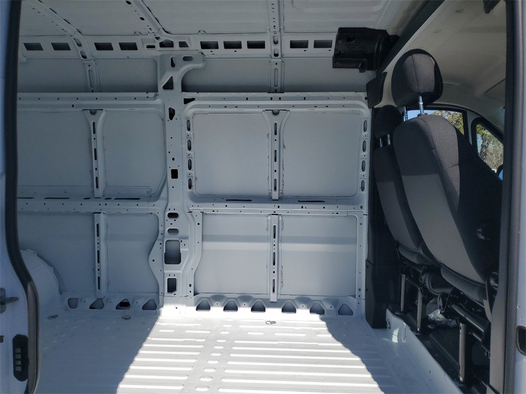 2024 Ram ProMaster 2500 High Roof 16