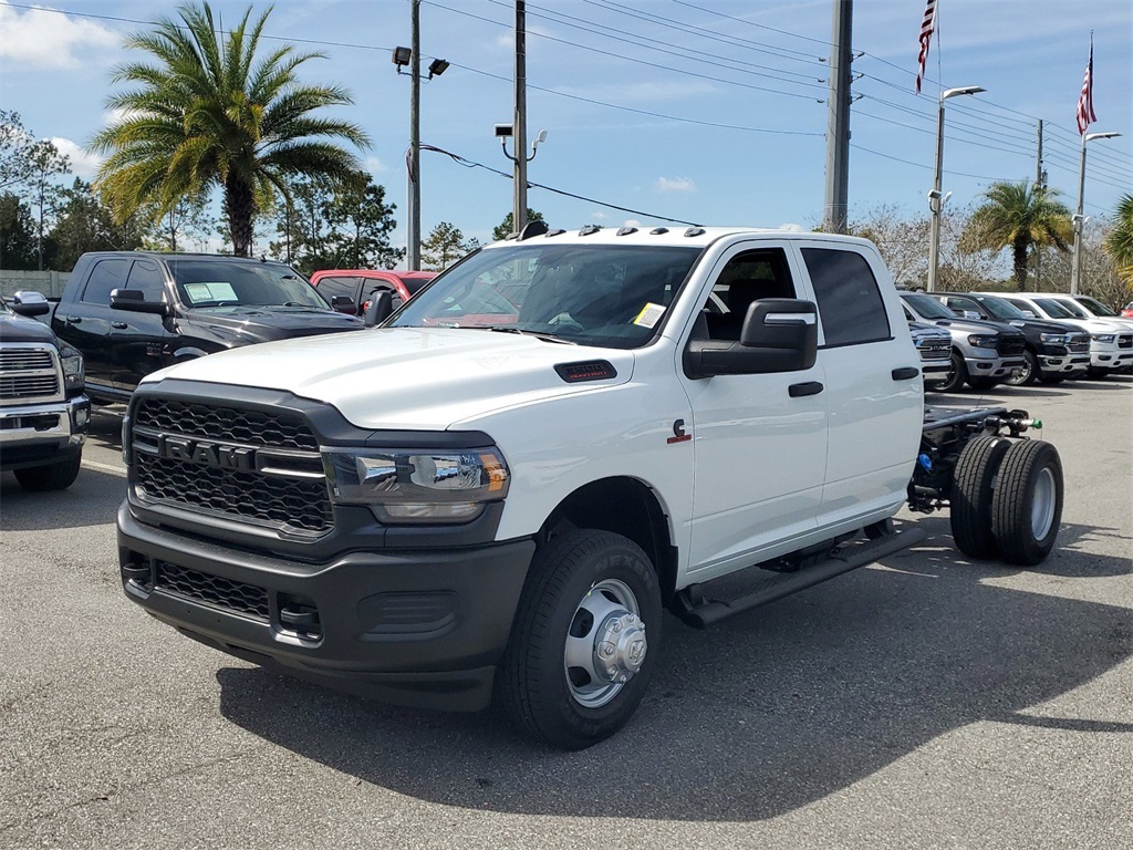 2024 Ram 3500 Tradesman 3