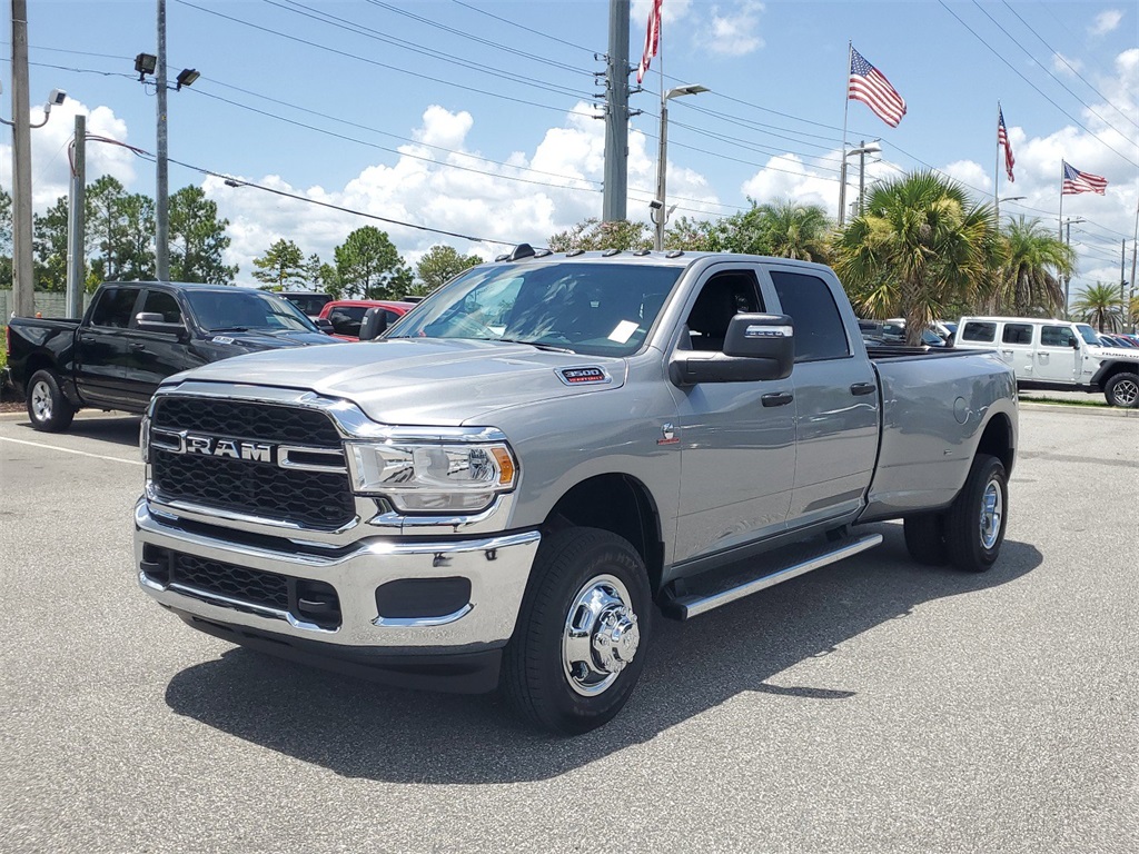 2024 Ram 3500 Tradesman 3