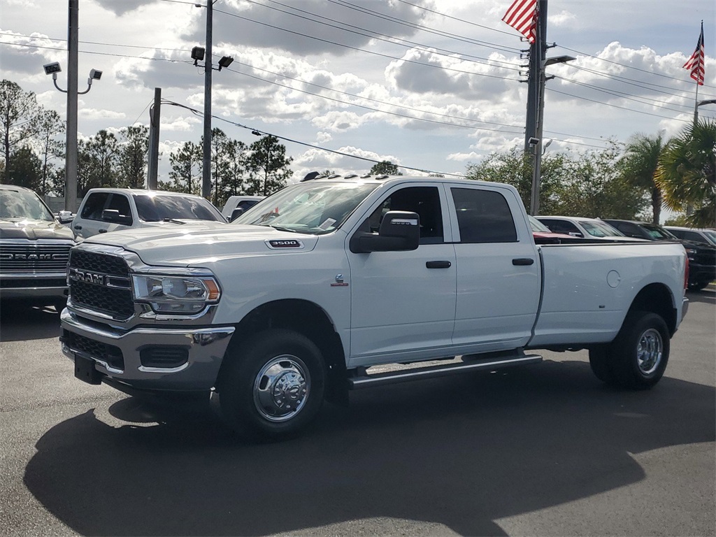 2024 Ram 3500 Tradesman 3