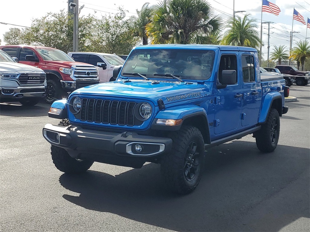 2024 Jeep Gladiator Sport 3