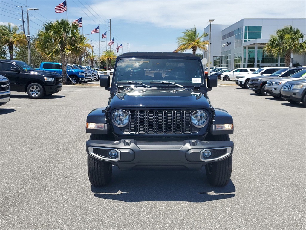 2024 Jeep Gladiator Sport 2