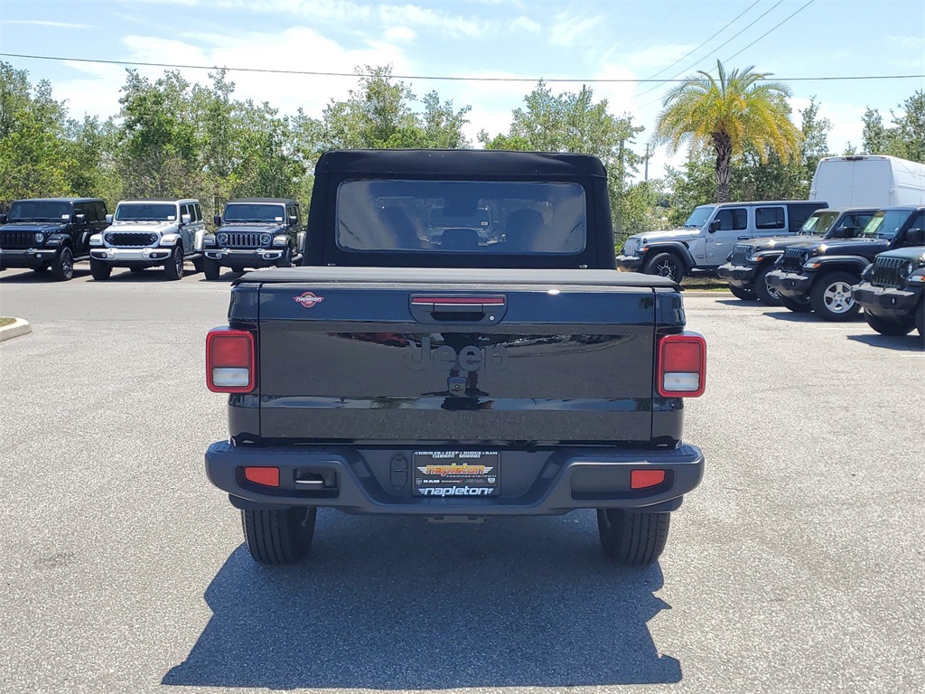 2024 Jeep Gladiator Sport 7