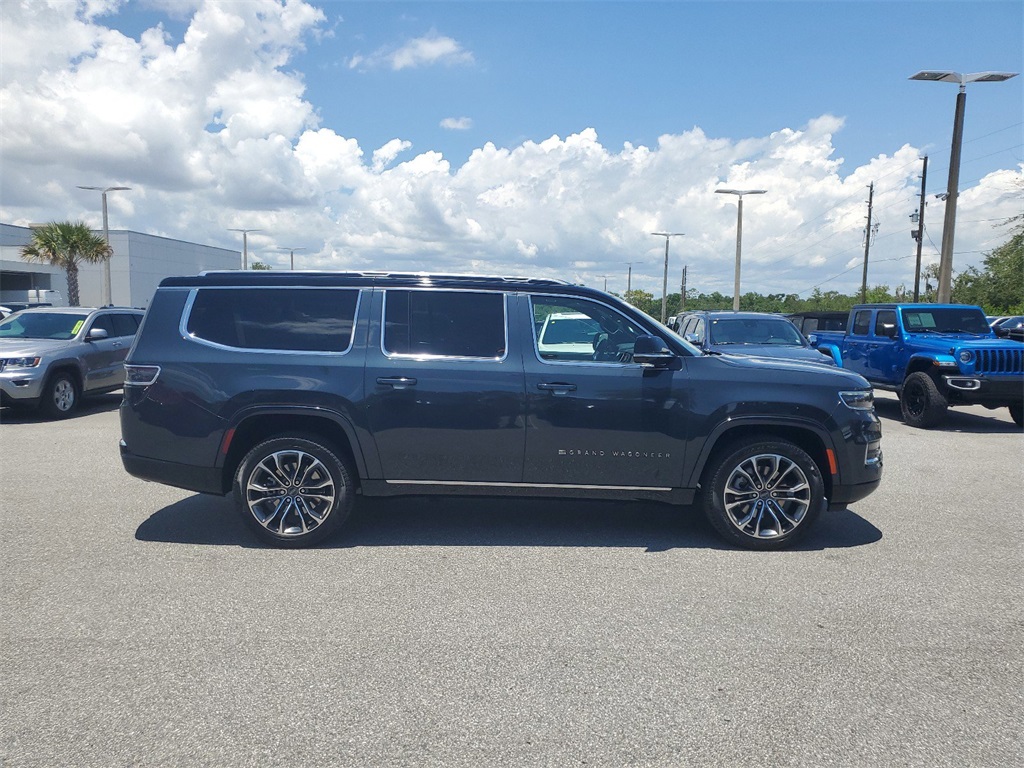 2024 Jeep Grand Wagoneer L Series III 10